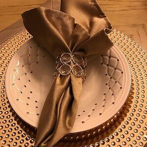 {NEW} Set of 10 Crystal Bead Napkin Rings Gold tone